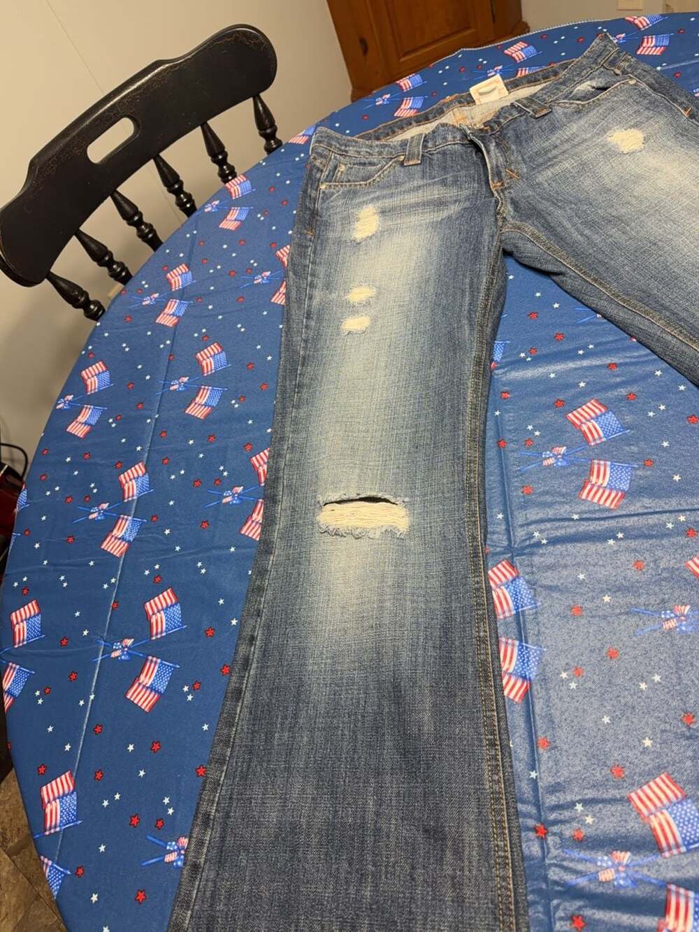 Smarque Distressed Bootcut Jeans - Picture 4 of 9